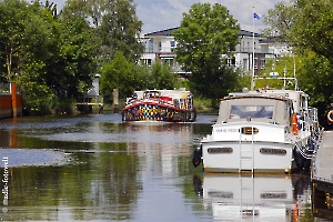 Mit der Barkasse in die Hansestadt Buxtehude