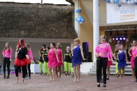 Tanzgruppen in Kübo 2015