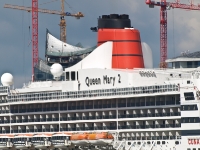 queen_mary_2_P5043919